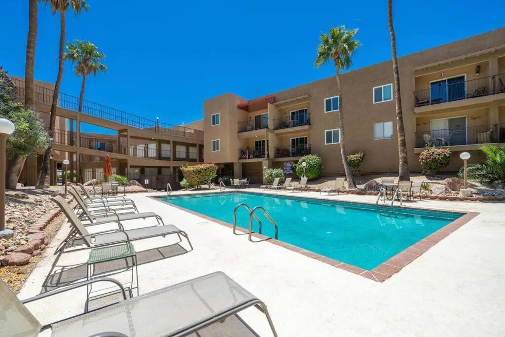 Pool King Lake Suite-Walk To Dt & Lake! Lake Havasu City Bagian luar foto