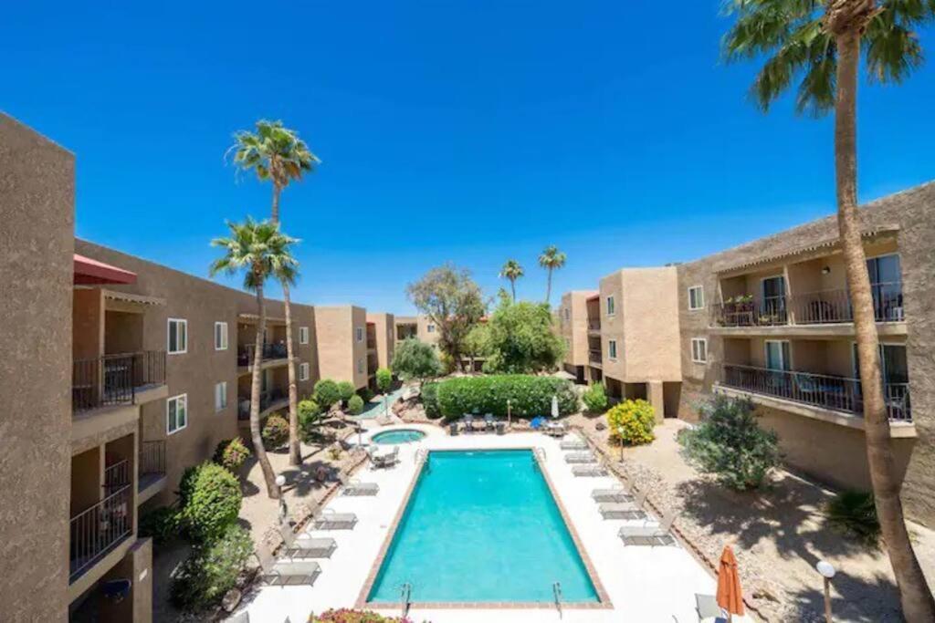 Pool King Lake Suite-Walk To Dt & Lake! Lake Havasu City Bagian luar foto
